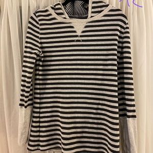 Hooded long sleeve top